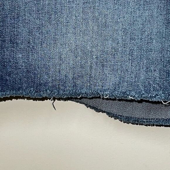 Madewell High Rise Distressed Raw Hem Denim Jean Shorts Sz 27 - Picture 7 of 8